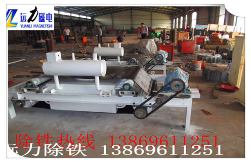 RCDF油冷電磁自卸式除鐵器的發展前景優勢越來越明顯 RCDF油冷電磁自卸式除鐵器的發展前景優勢越來越明顯