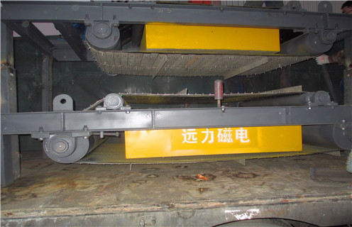 自動(dòng)除鐵器,永磁自動(dòng)除鐵器,永磁自動(dòng)式除鐵器 自動(dòng)除鐵器,永磁自動(dòng)除鐵器,永磁自動(dòng)式除鐵器