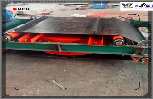 干式自卸式電磁除鐵器,RCDB-18干式自卸式電磁除鐵器價格_規格型號_RCDB-18干式自卸式電磁除鐵器價格工作原理及內部結構 干式自卸式電磁除鐵器,RCDB-18干式自卸式電磁除鐵器價格_規格型號_RCDB-18干式自卸式電磁除鐵器價格工作原理及內部結構