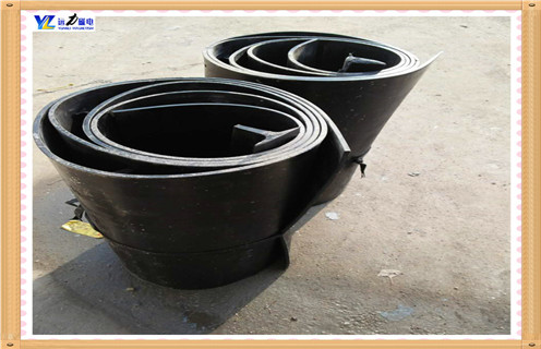 除鐵器皮帶，廣西除鐵器皮帶安裝方式怎么更換如何修復_廣西除鐵器皮帶安裝方式型號怎么更換及如何調_刮板價格 